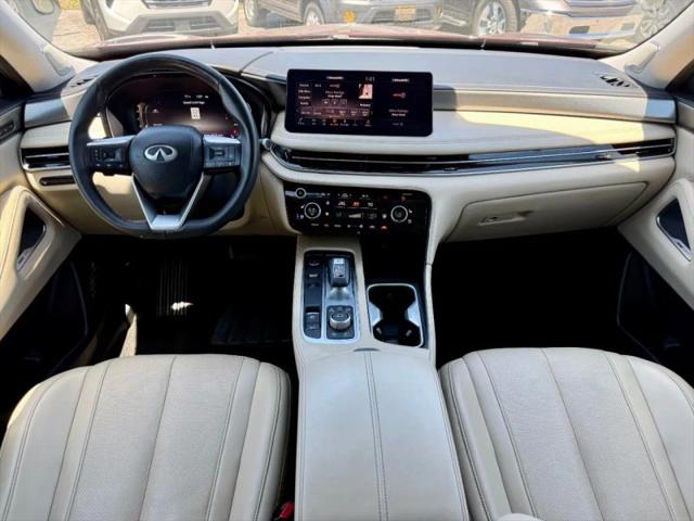 2023 INFINITI QX60 LUXE
