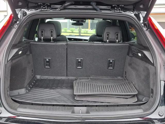 2023 Cadillac XT4 AWD Luxury