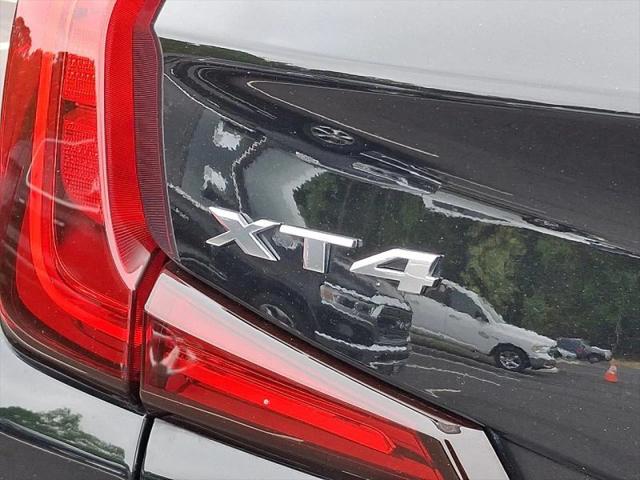 2023 Cadillac XT4 AWD Luxury