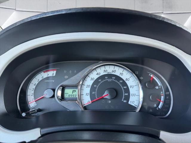 2012 Toyota Sienna SE 8 Passenger