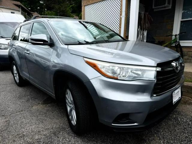 2016 Toyota Highlander LE Plus V6 for sale in Port Chester, NY