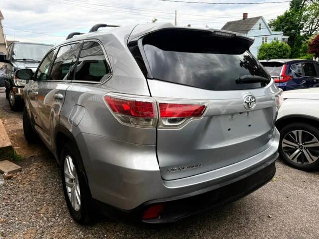 2016 Toyota Highlander LE Plus V6