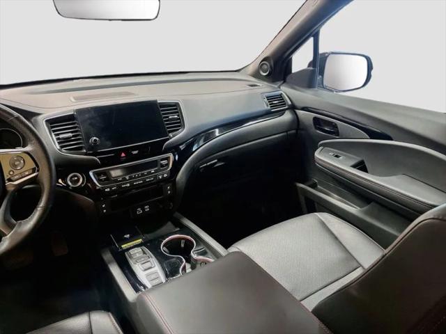 2025 Honda Passport AWD Black