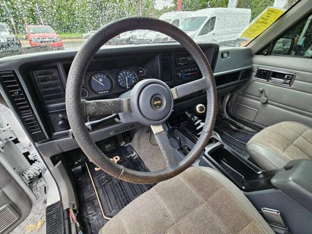 1992 Jeep Comanche Base