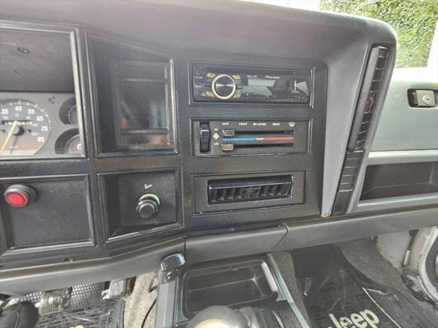 1992 Jeep Comanche Base