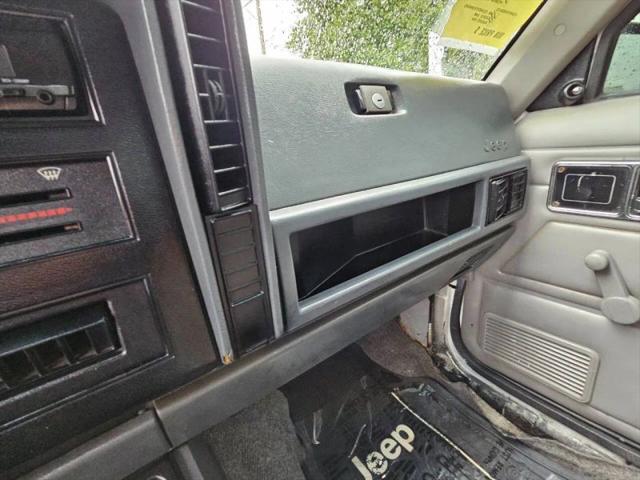 1992 Jeep Comanche Base