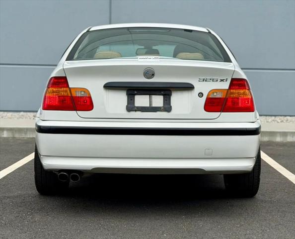 2004 BMW 325xi 325xi