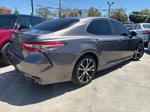 2018 Toyota Camry SE
