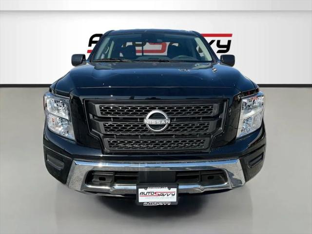 2024 Nissan Titan Crew Cab SV 4x2
