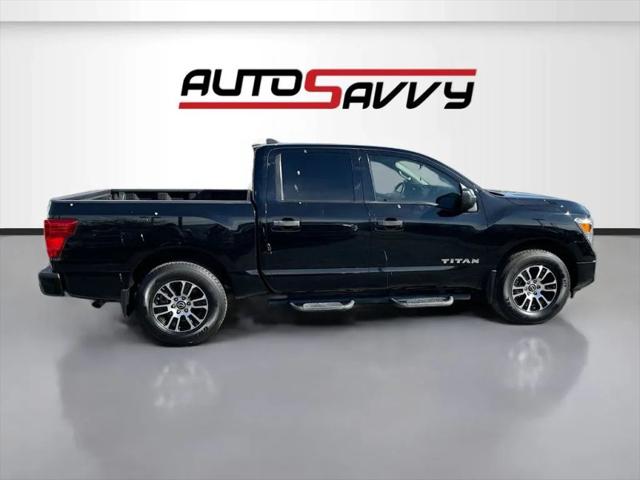2024 Nissan Titan Crew Cab SV 4x2