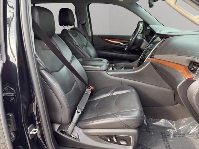 2020 Cadillac Escalade 2WD Standard