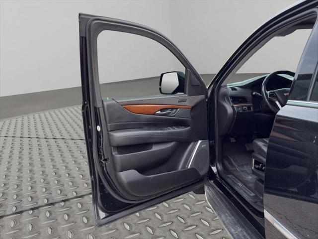 2020 Cadillac Escalade 2WD Standard