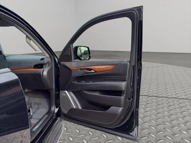 2020 Cadillac Escalade 2WD Standard