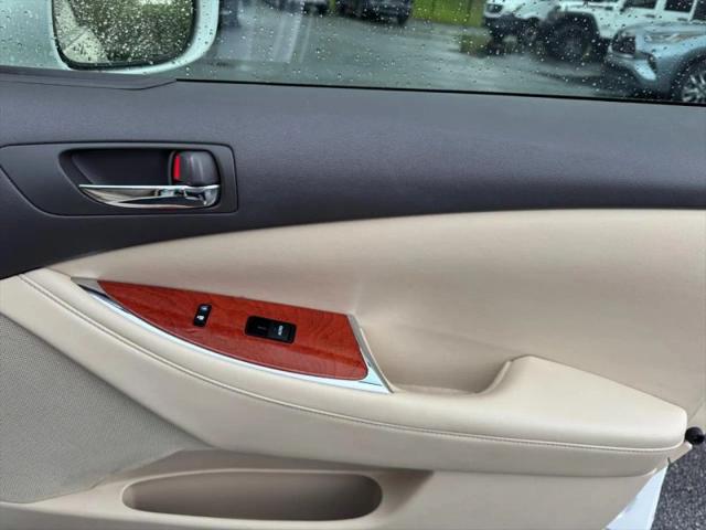 2011 Lexus ES 350 350
