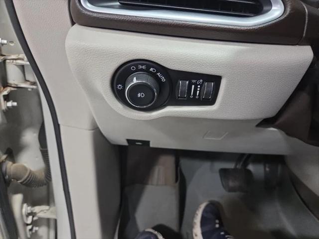 2017 Chrysler Pacifica Touring-L Plus
