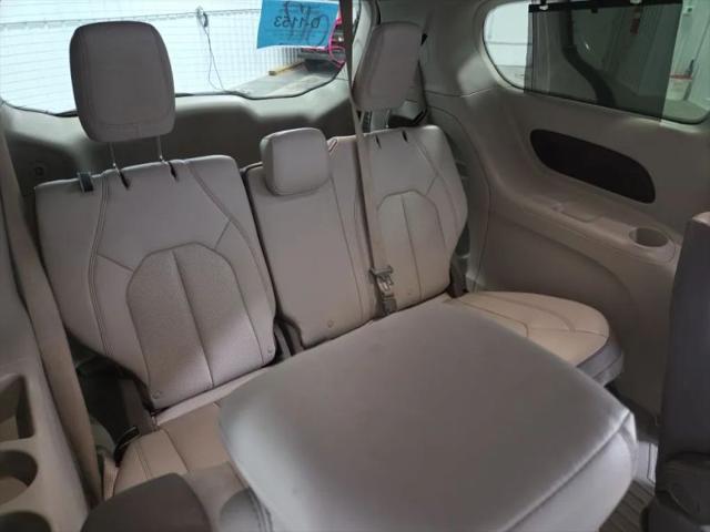 2017 Chrysler Pacifica Touring-L Plus