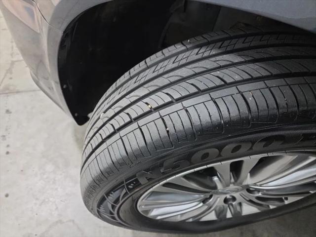 2014 Chrysler Town & Country Touring-L