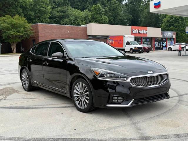 2017 Kia Cadenza Technology