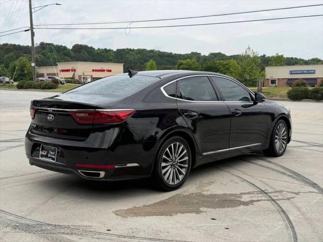2017 Kia Cadenza Technology