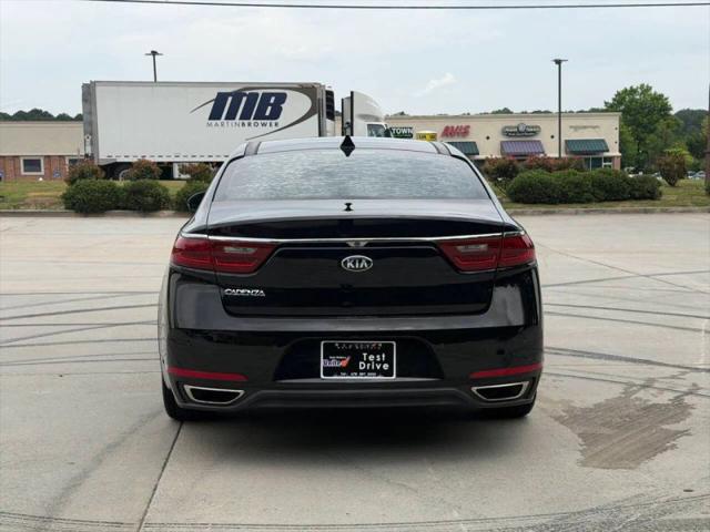 2017 Kia Cadenza Technology