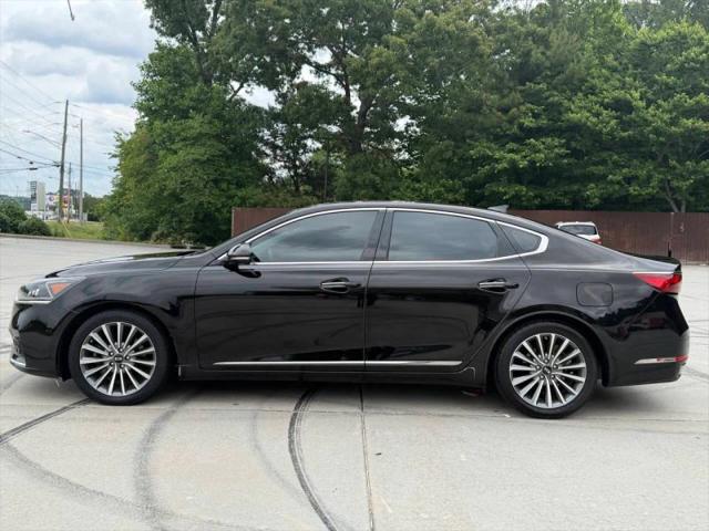 2017 Kia Cadenza Technology
