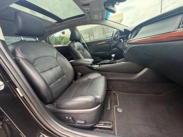 2017 Kia Cadenza Technology