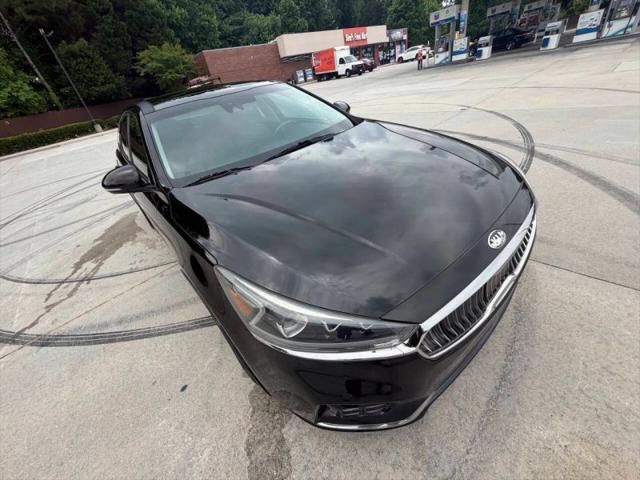 2017 Kia Cadenza Technology
