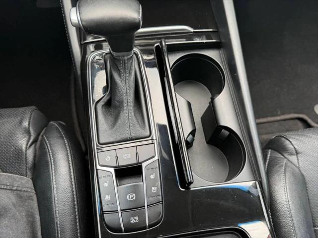 2017 Kia Cadenza Technology