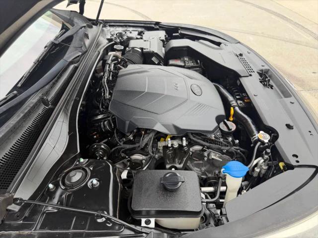 2017 Kia Cadenza Technology