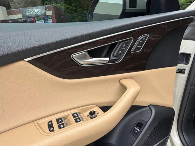 2022 Audi Q8 Premium Plus 55 TFSI quattro Tiptronic