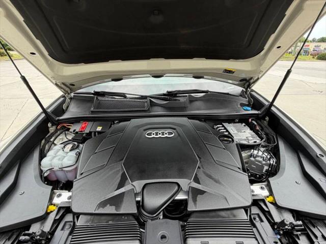 2022 Audi Q8 Premium Plus 55 TFSI quattro Tiptronic