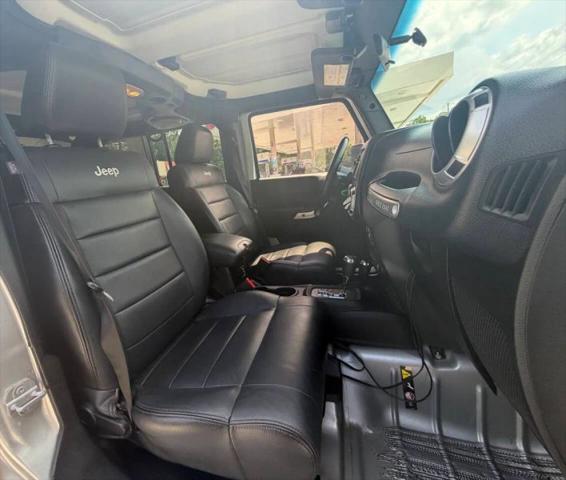 2012 Jeep Wrangler Unlimited Sahara