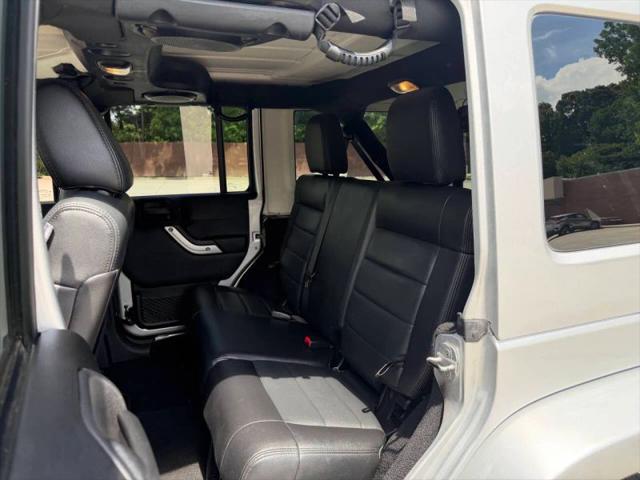 2012 Jeep Wrangler Unlimited Sahara