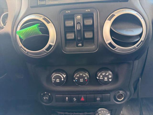 2012 Jeep Wrangler Unlimited Sahara