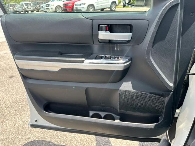 2016 Toyota Tundra SR5 5.7L V8
