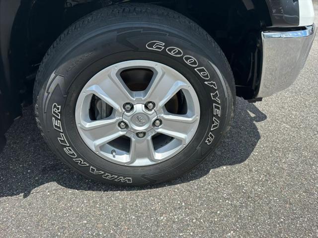 2016 Toyota Tundra SR5 5.7L V8