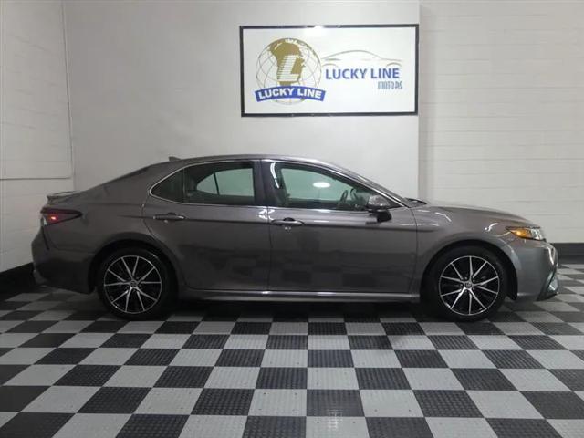 2021 Toyota Camry SE