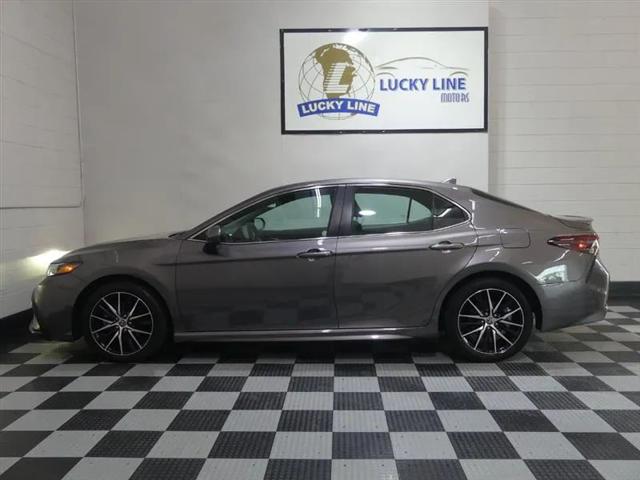 2021 Toyota Camry SE