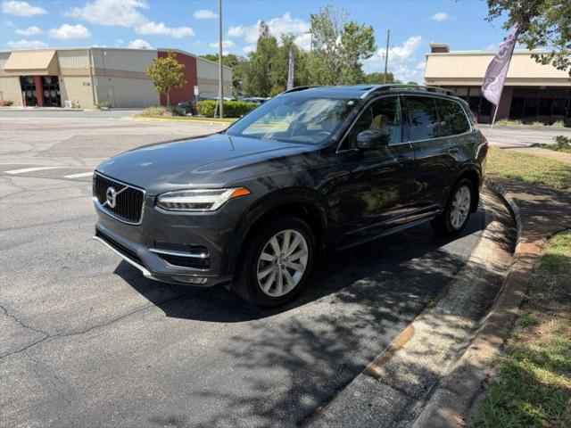 2017 Volvo XC90 T6 Momentum