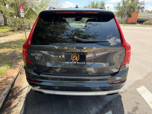2017 Volvo XC90 T6 Momentum