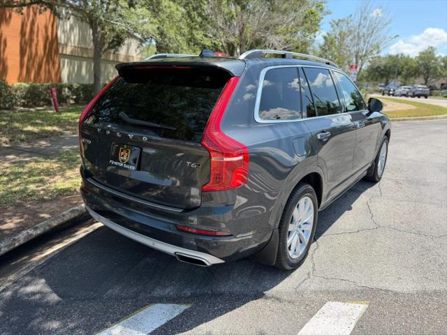 2017 Volvo XC90 T6 Momentum
