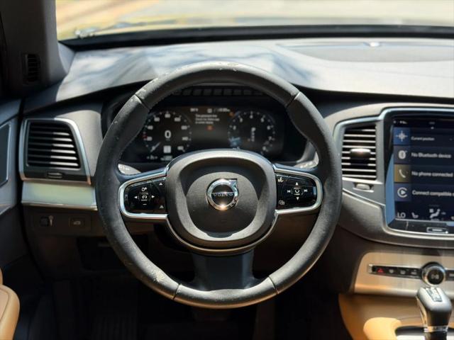 2017 Volvo XC90 T6 Momentum