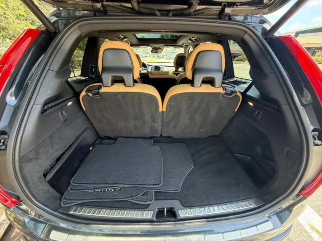 2017 Volvo XC90 T6 Momentum