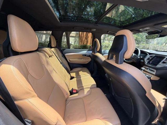 2017 Volvo XC90 T6 Momentum