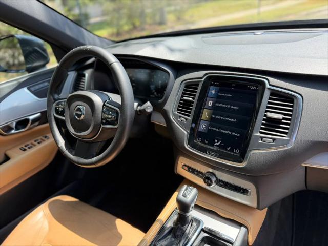 2017 Volvo XC90 T6 Momentum