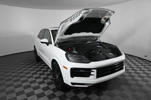 2025 Porsche Cayenne Cayenne