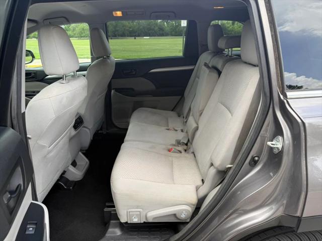 2017 Toyota Highlander LE