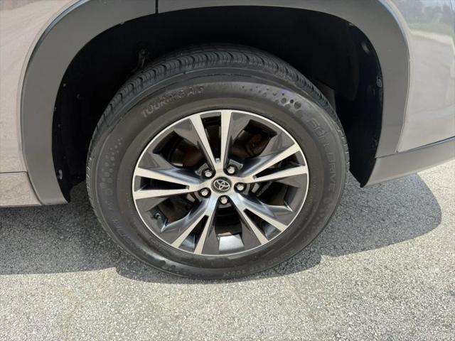 2017 Toyota Highlander LE