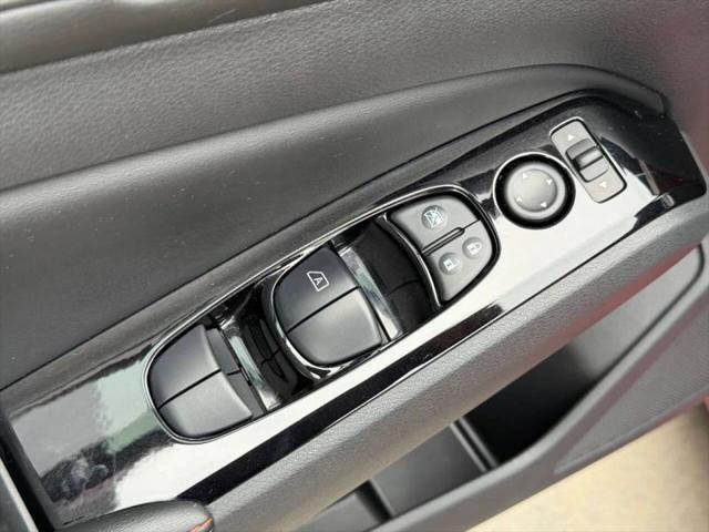2024 Nissan Altima SR FWD