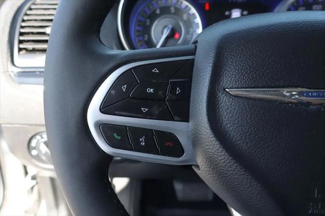 2023 Chrysler 300 Touring